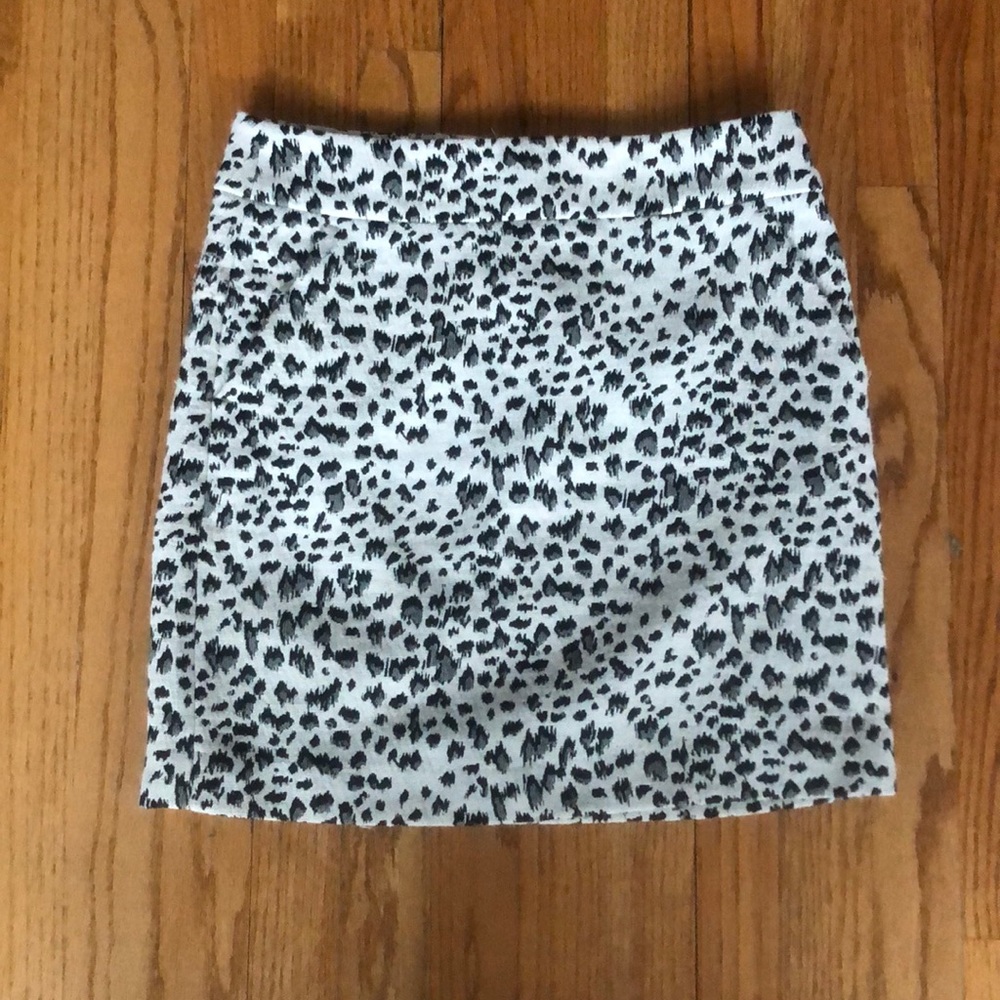 ✨SALE!✨Patterned Pencil Skirt